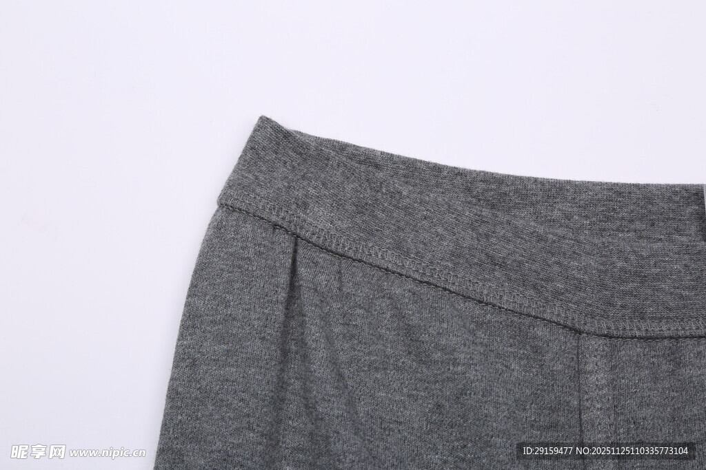 灰色简约款女士半身裙