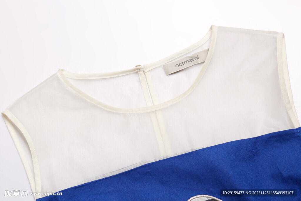 蓝白拼接无袖上衣细节