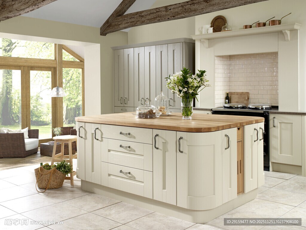 现代简约风格的温馨厨房