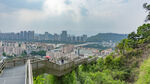 山城观景台俯瞰城市风光
