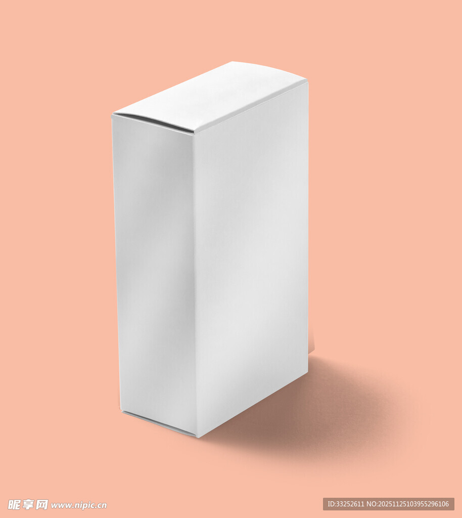 白色长方体纸盒模型