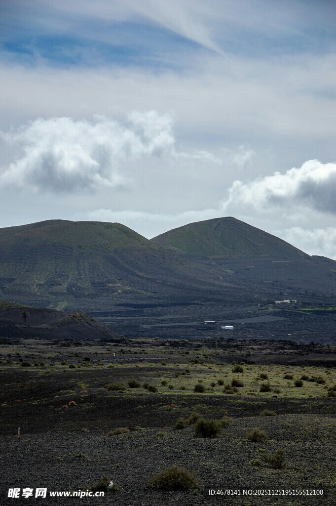 广袤山野间的壮丽风光