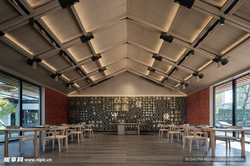 现代简约风室内宽敞空间