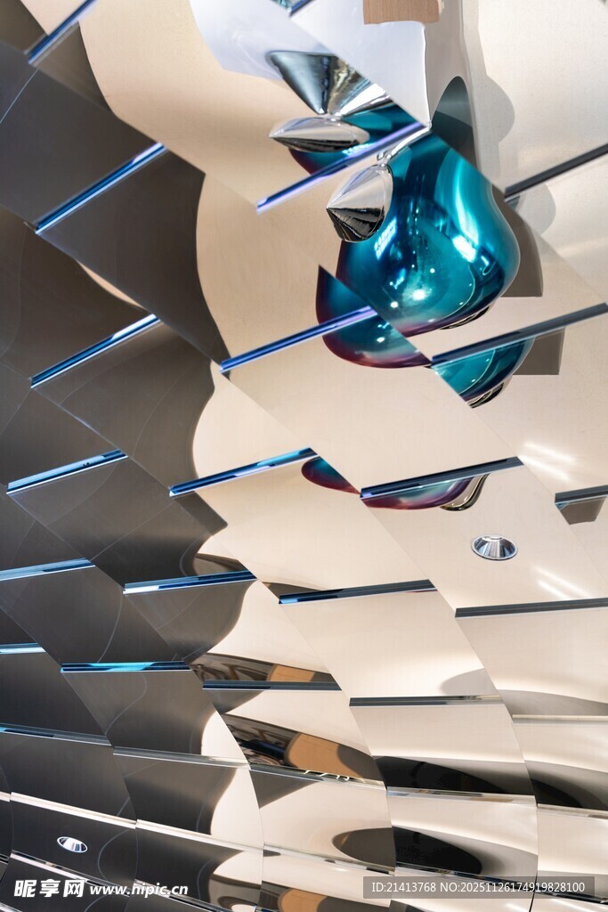 未来感机械手臂特写