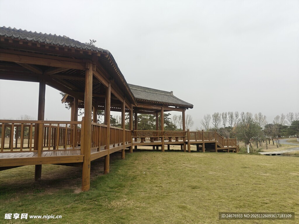 户外木质长廊景观