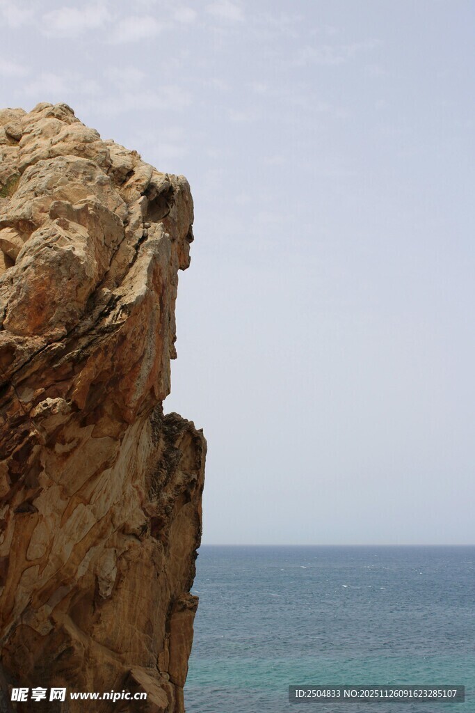 海边悬崖岩石景观
