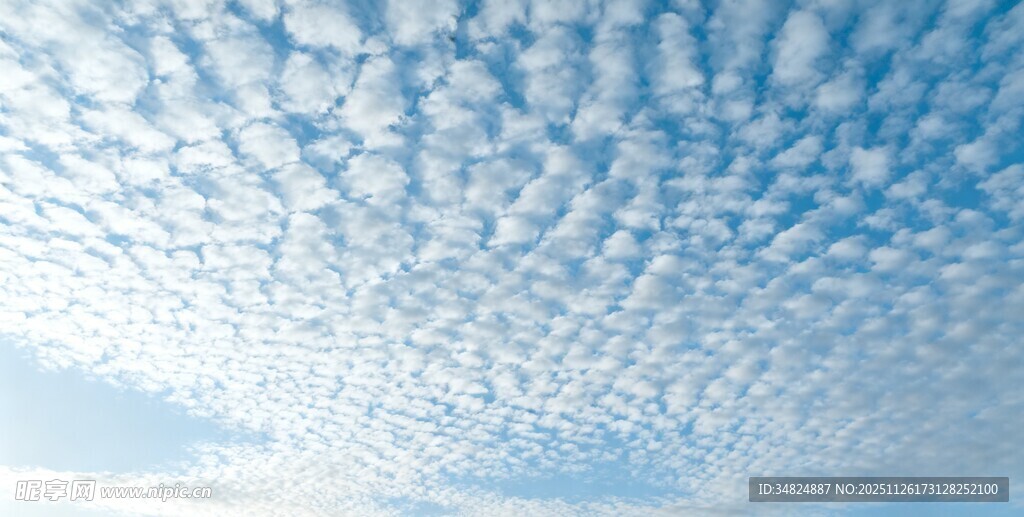 蓝天白云梦幻般的天空景象
