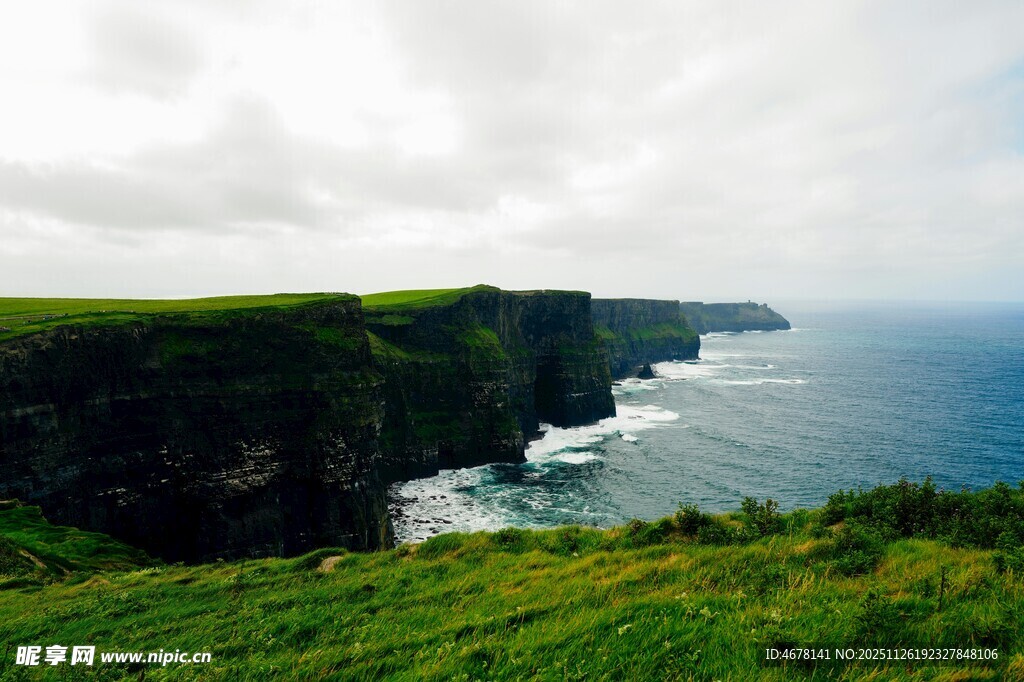爱尔兰莫赫悬崖壮美海景