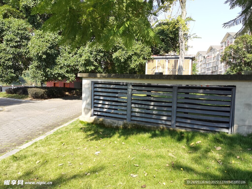 户外金属围栏景观