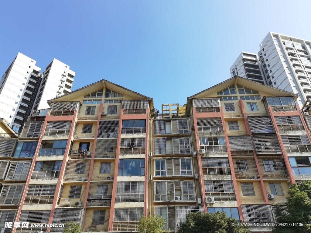 多彩多层居民住宅楼