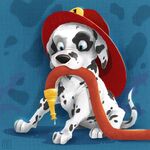 可爱斑点狗扮消防员形象