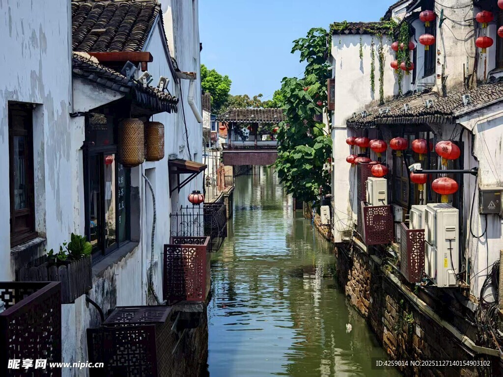 江南水乡古巷  小船悠悠  