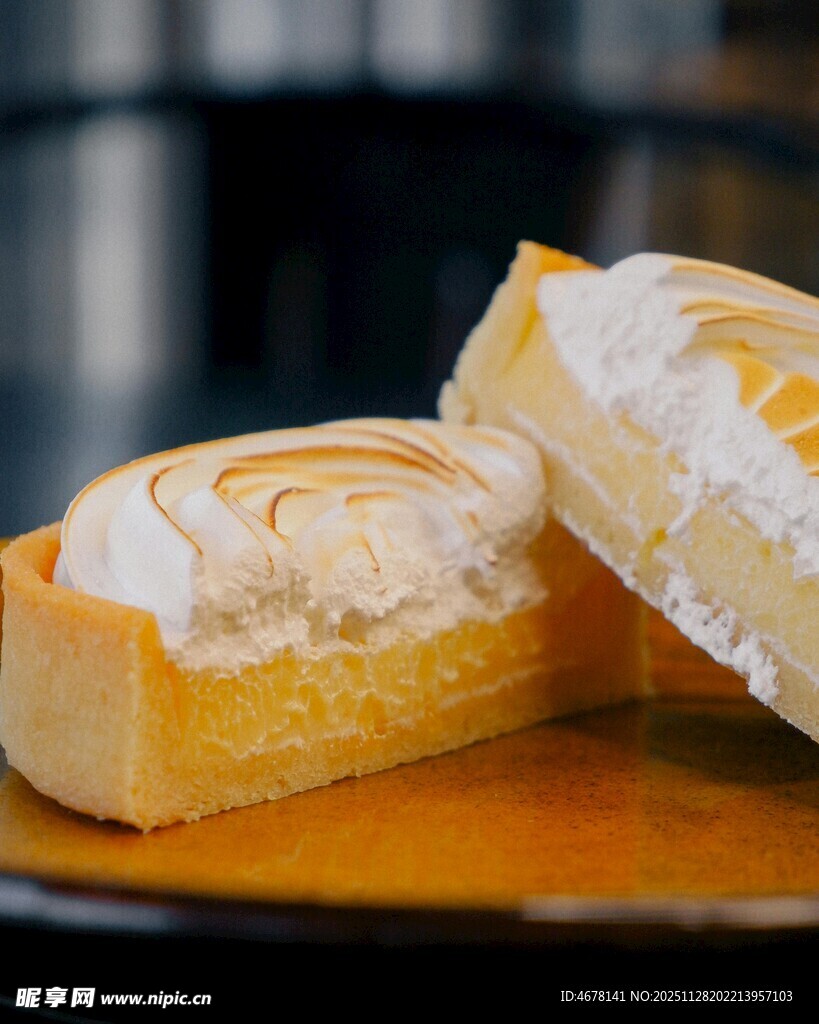 美味奶油夹心糕点