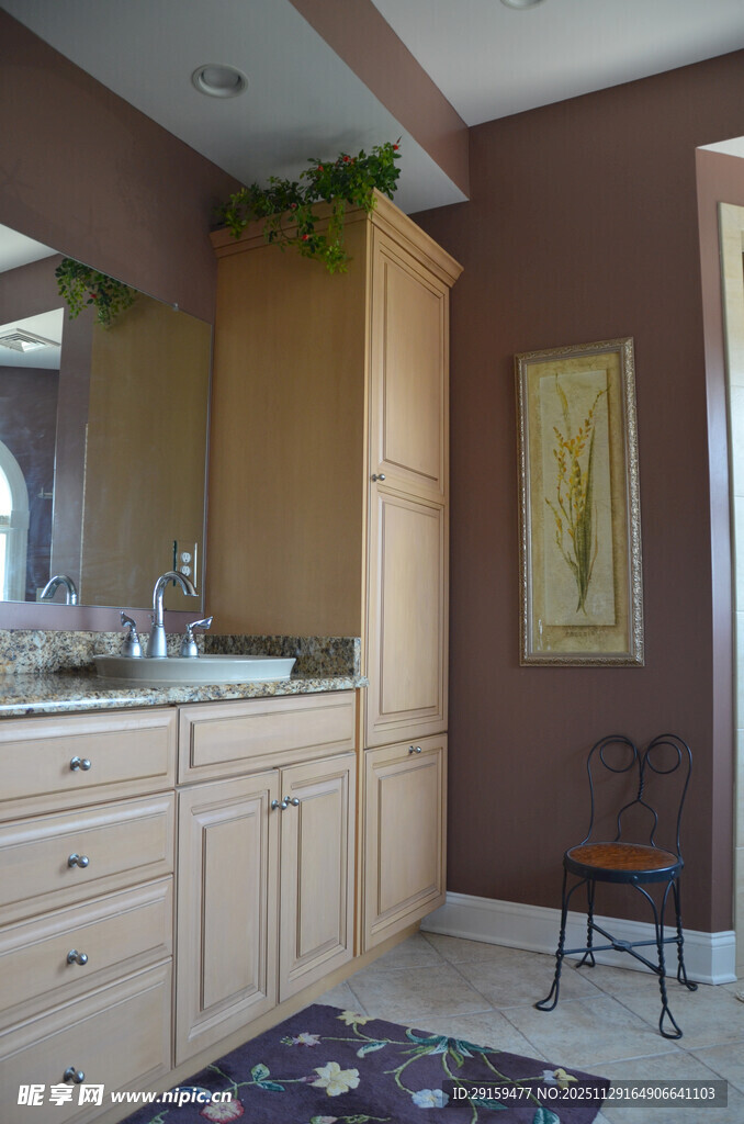 温馨木质浴室家居场景