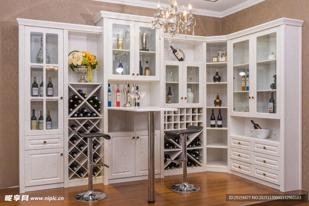 白色酒柜吧台优雅家居风