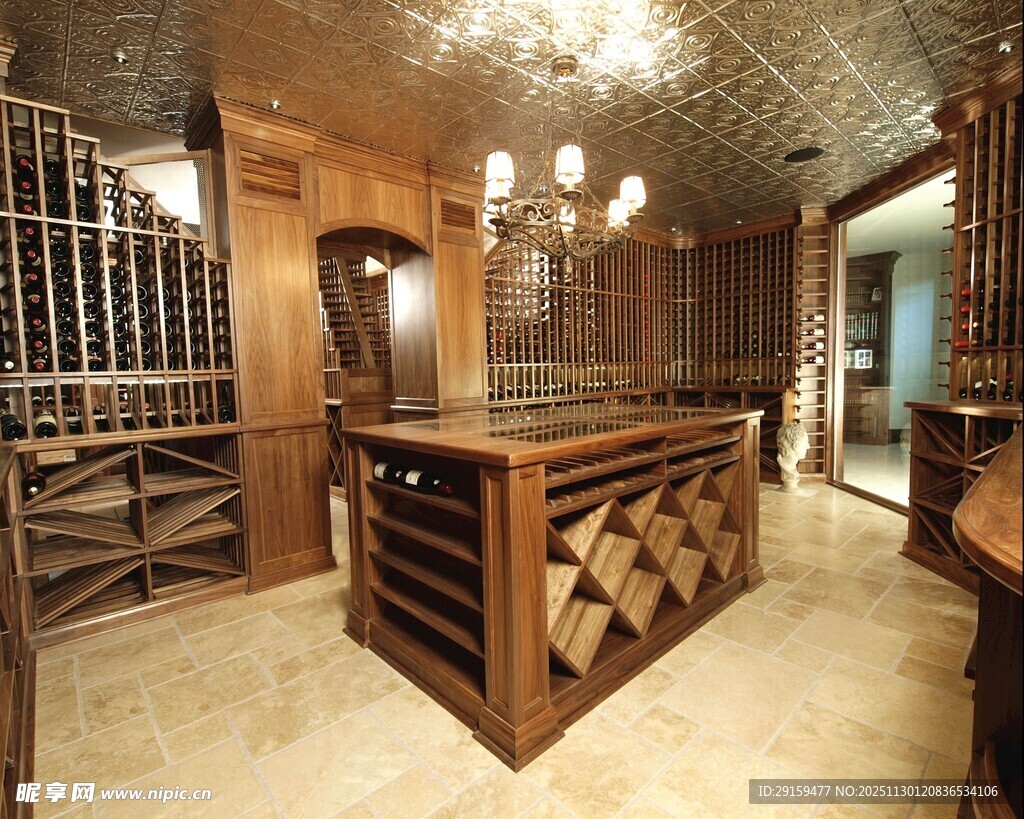 豪华实木酒窖内部展示