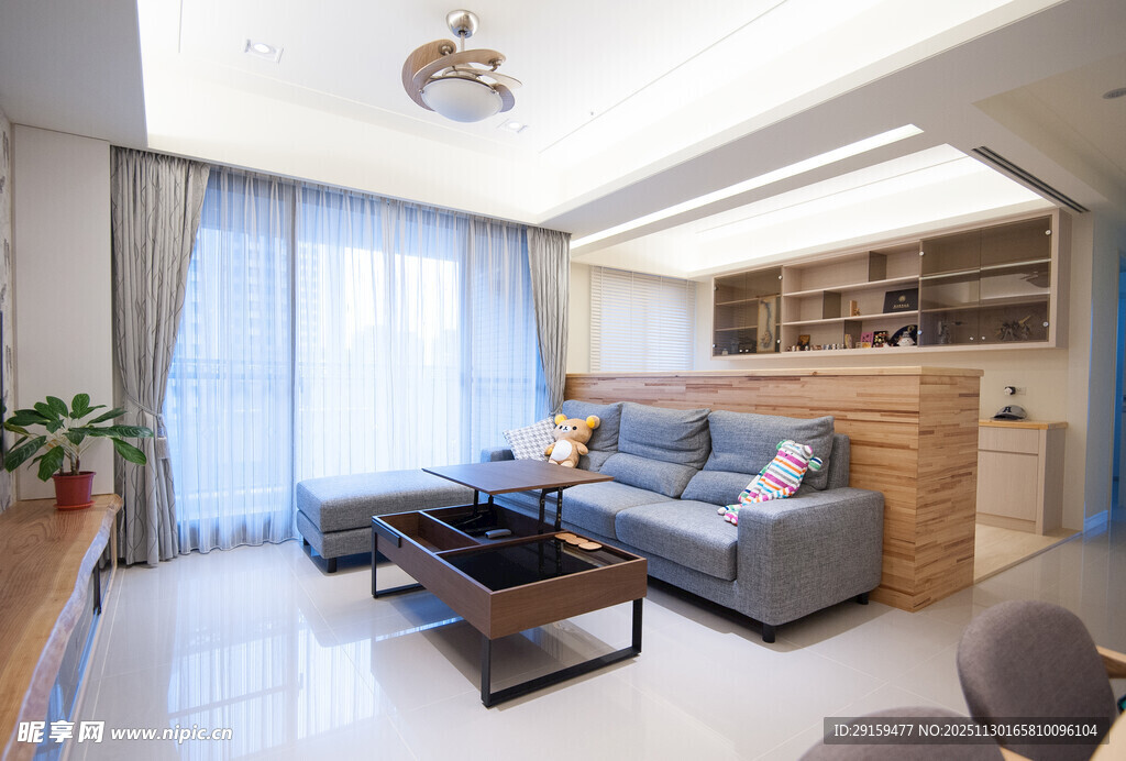 现代简约风温馨客厅一角