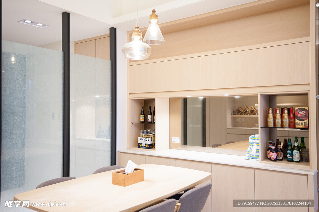 简约现代风餐厅室内场景