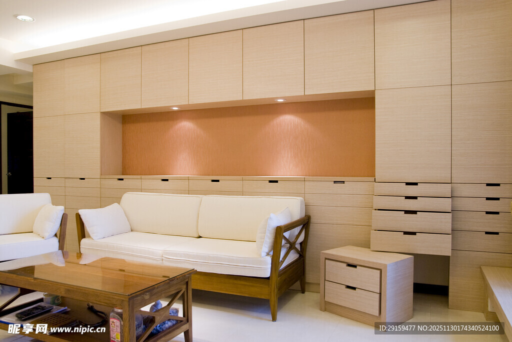 现代简约风格的温馨客厅