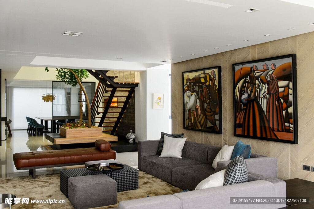 现代风格豪华客厅内饰