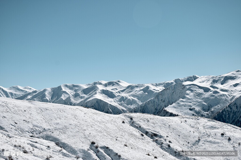 雪山壮丽风光