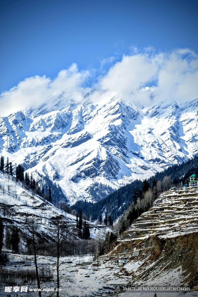 雪山壮丽风光