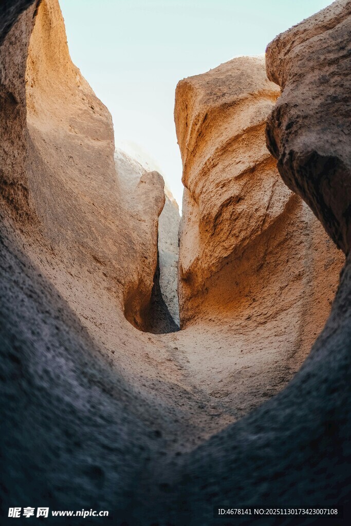 峡谷奇观独特岩石地貌