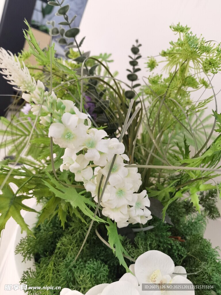 仿真清新白色花卉绿植组合