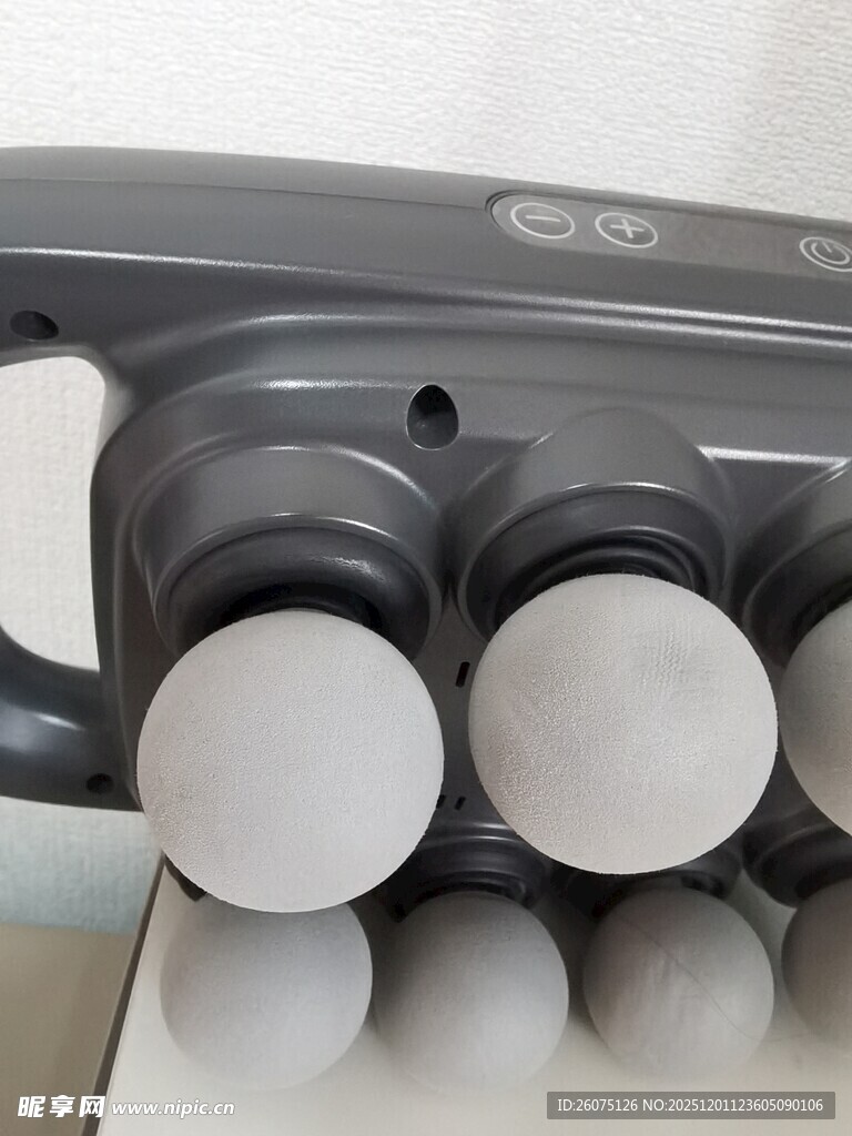 灰色多孔设备部件特写