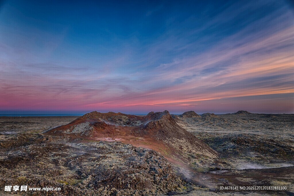 壮丽荒漠晚霞景观