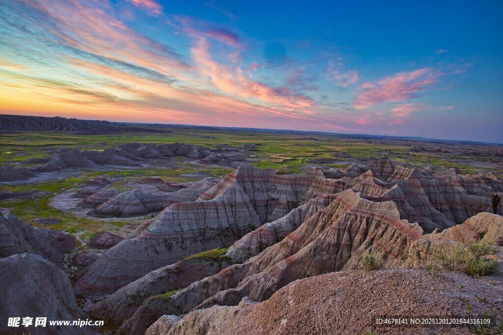 壮丽荒原日落景观