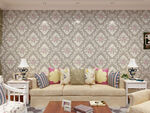 温馨客厅沙发与精美墙纸