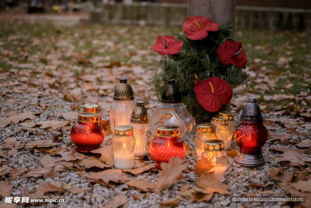 秋日户外烛光花卉布置