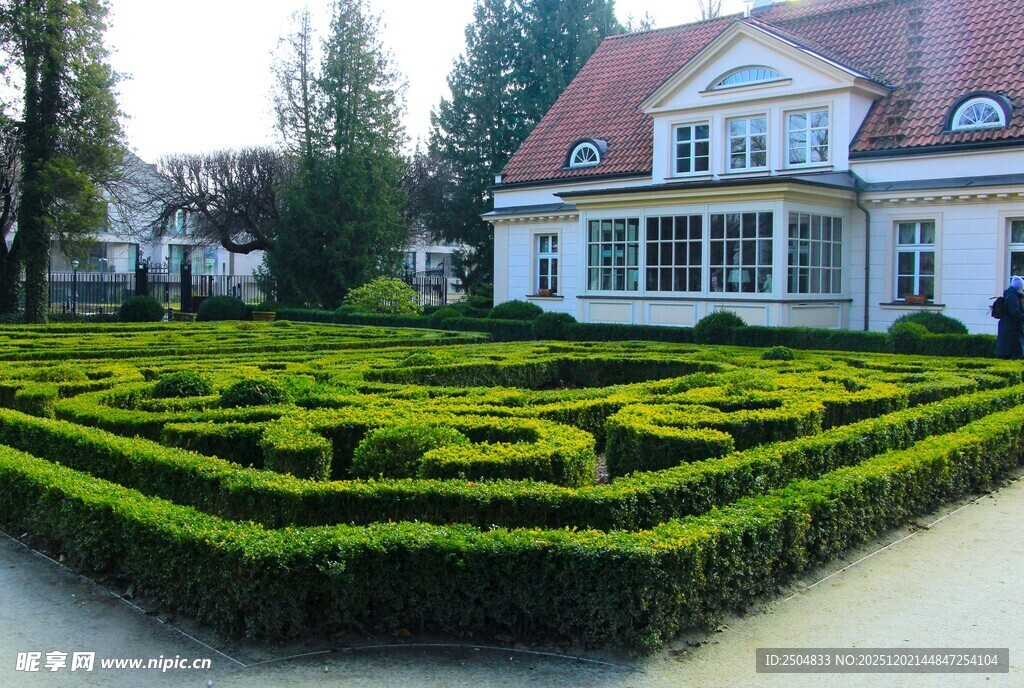 精致园林迷宫与欧式建筑