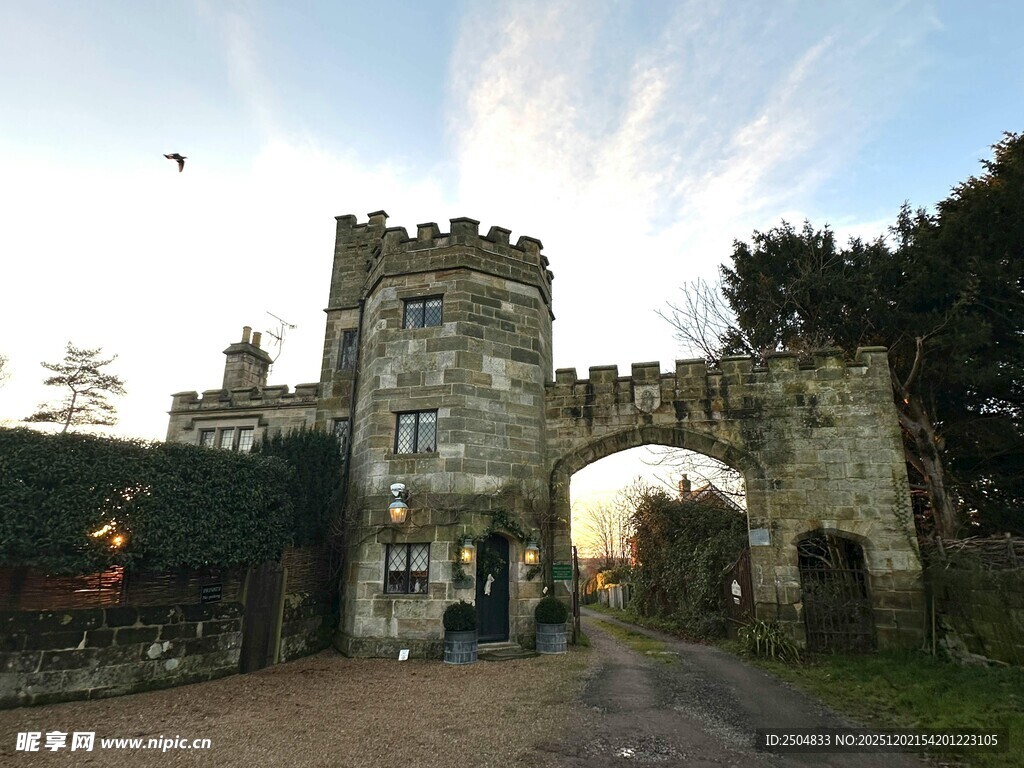 古老城堡大门景观