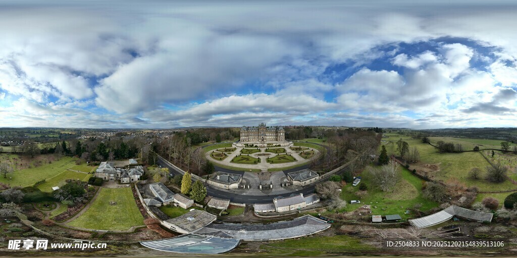 俯瞰壮丽中式园林景观