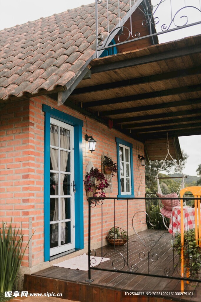 温馨乡村小屋外观景致