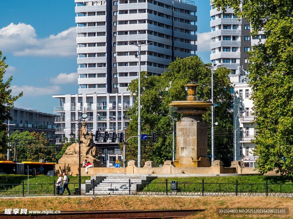 城市中的古典纪念碑景观