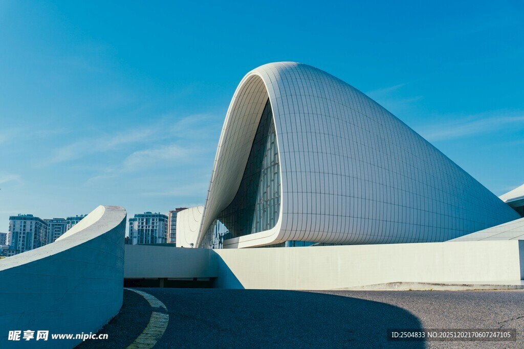 现代风格独特建筑外观
