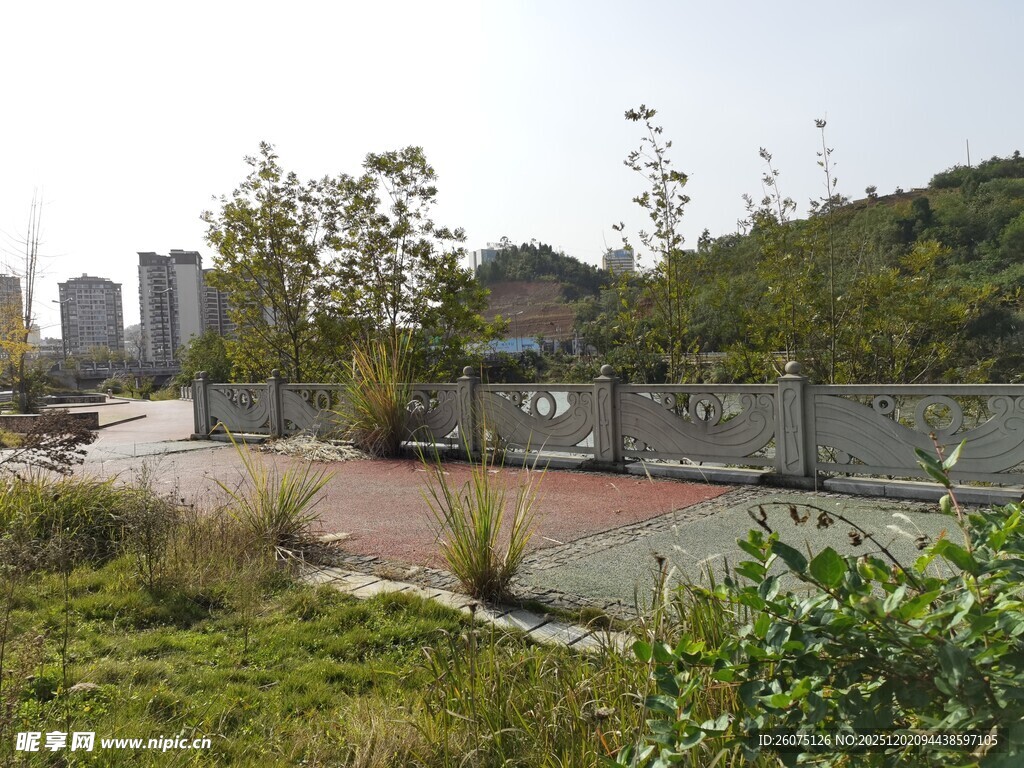 城郊户外休闲场景