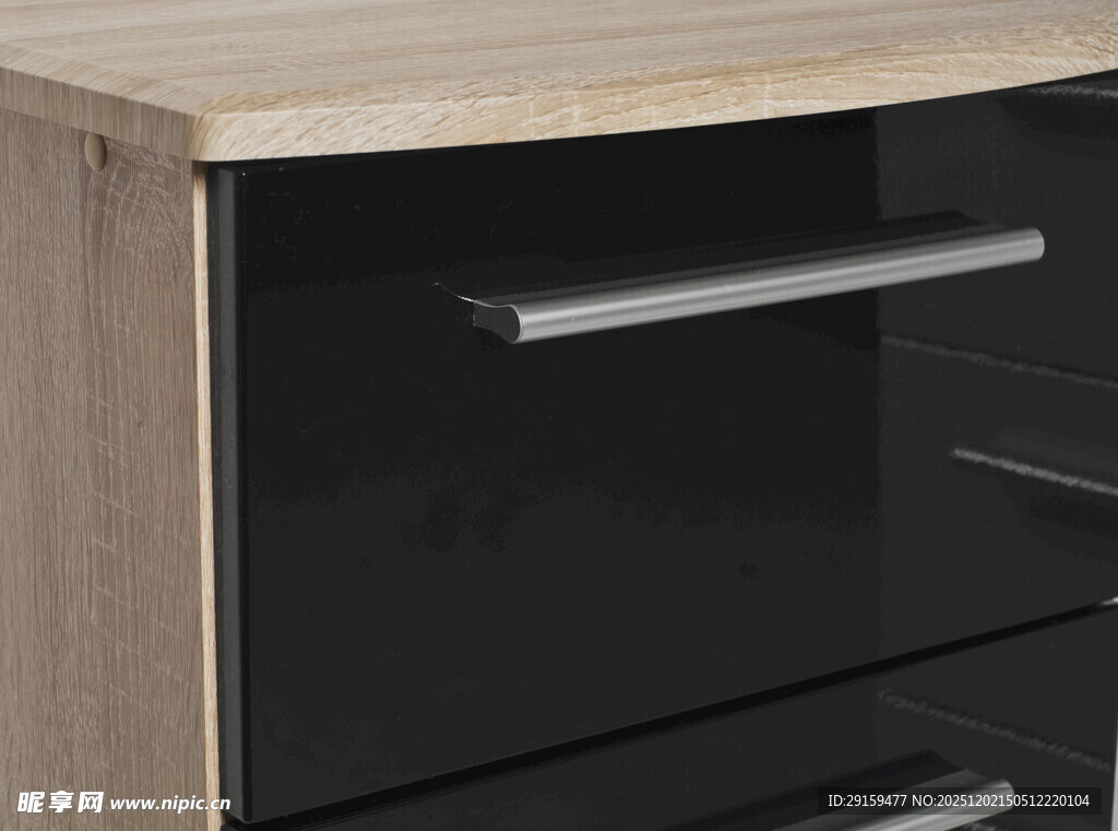 简约木质抽屉柜细节展示