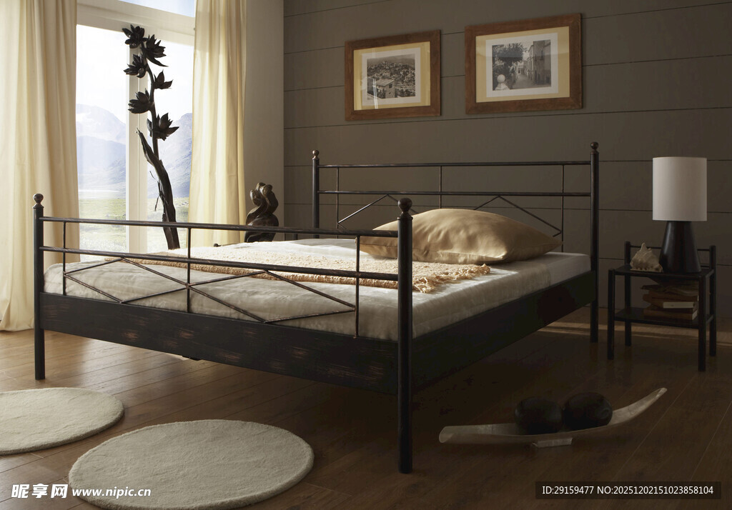 简约铁艺床搭配温馨卧室