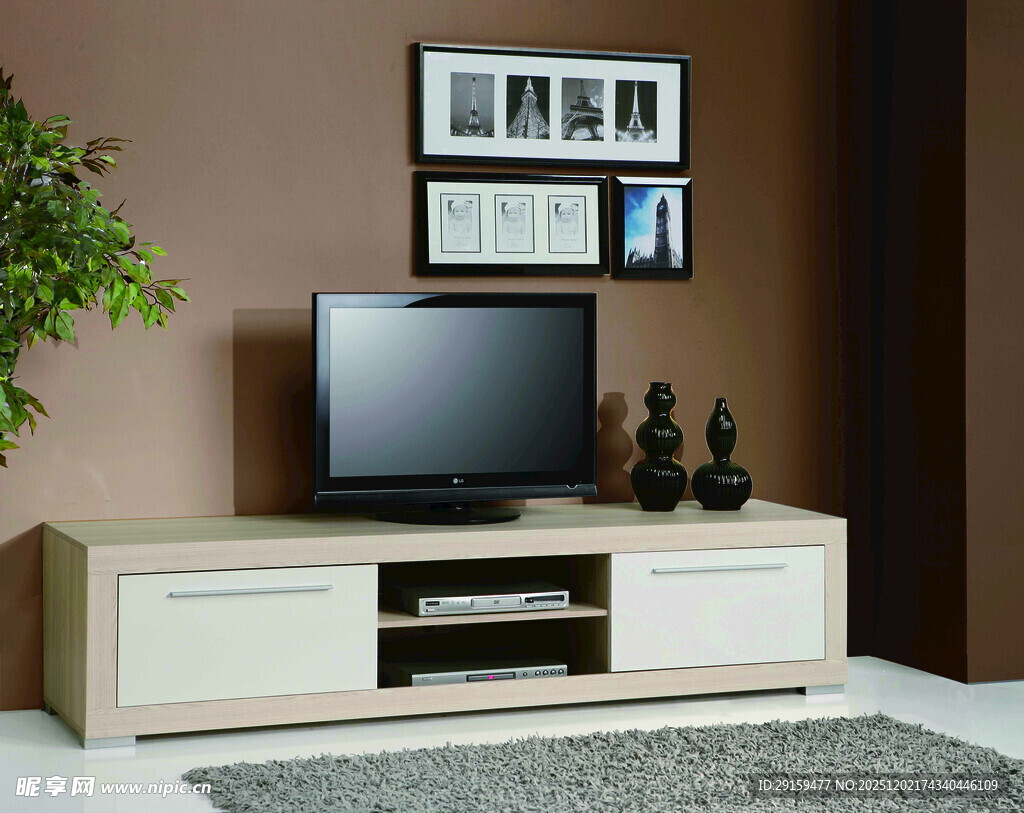 简约客厅电视柜摆放展示