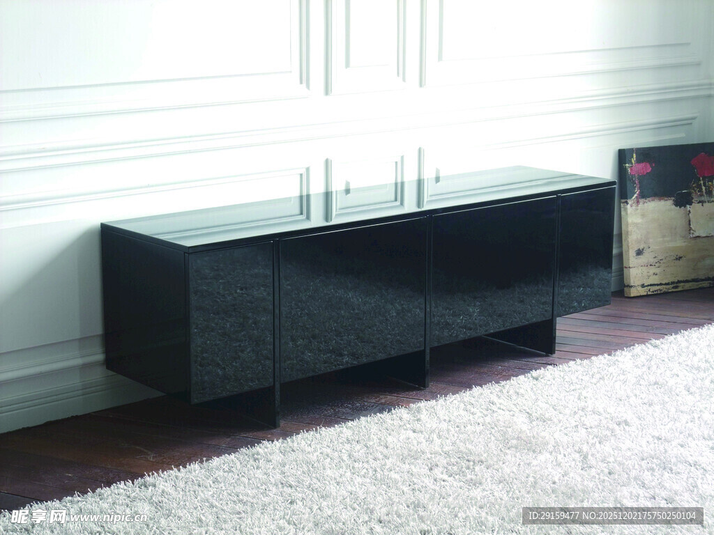 黑色时尚电视柜摆于室内