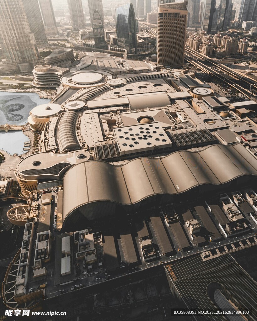 现代化大型建筑景观