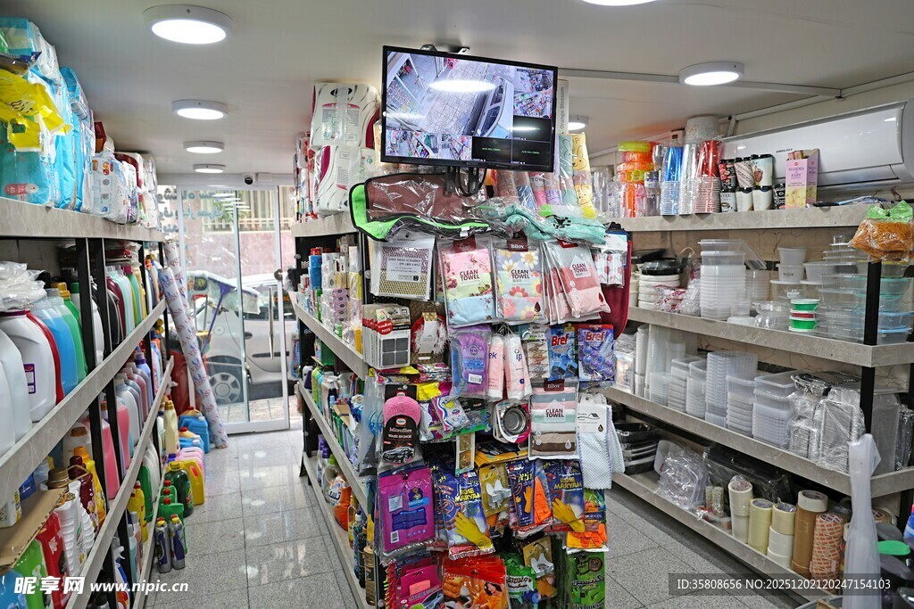 超市内景