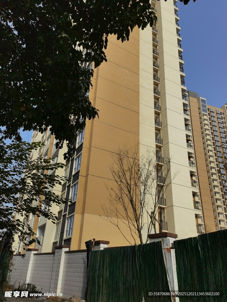 高层住宅楼外观景象