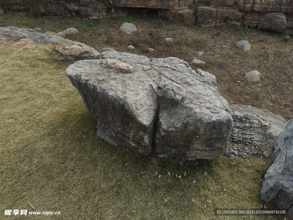 野外巨石