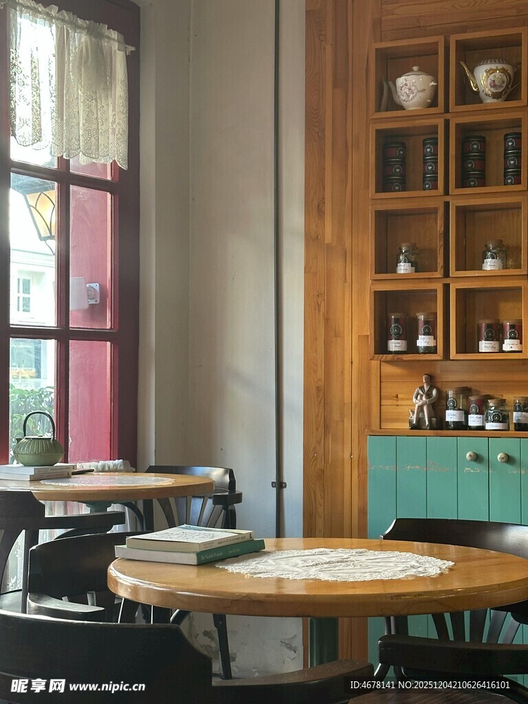 温馨咖啡馆内景布置