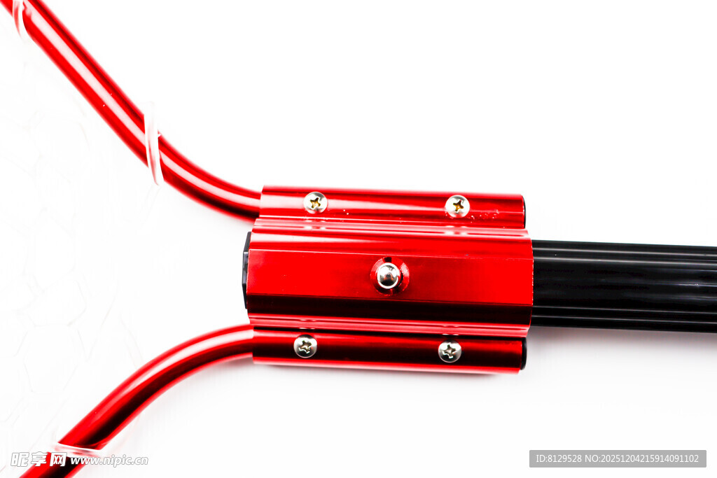 红色金属管件连接件